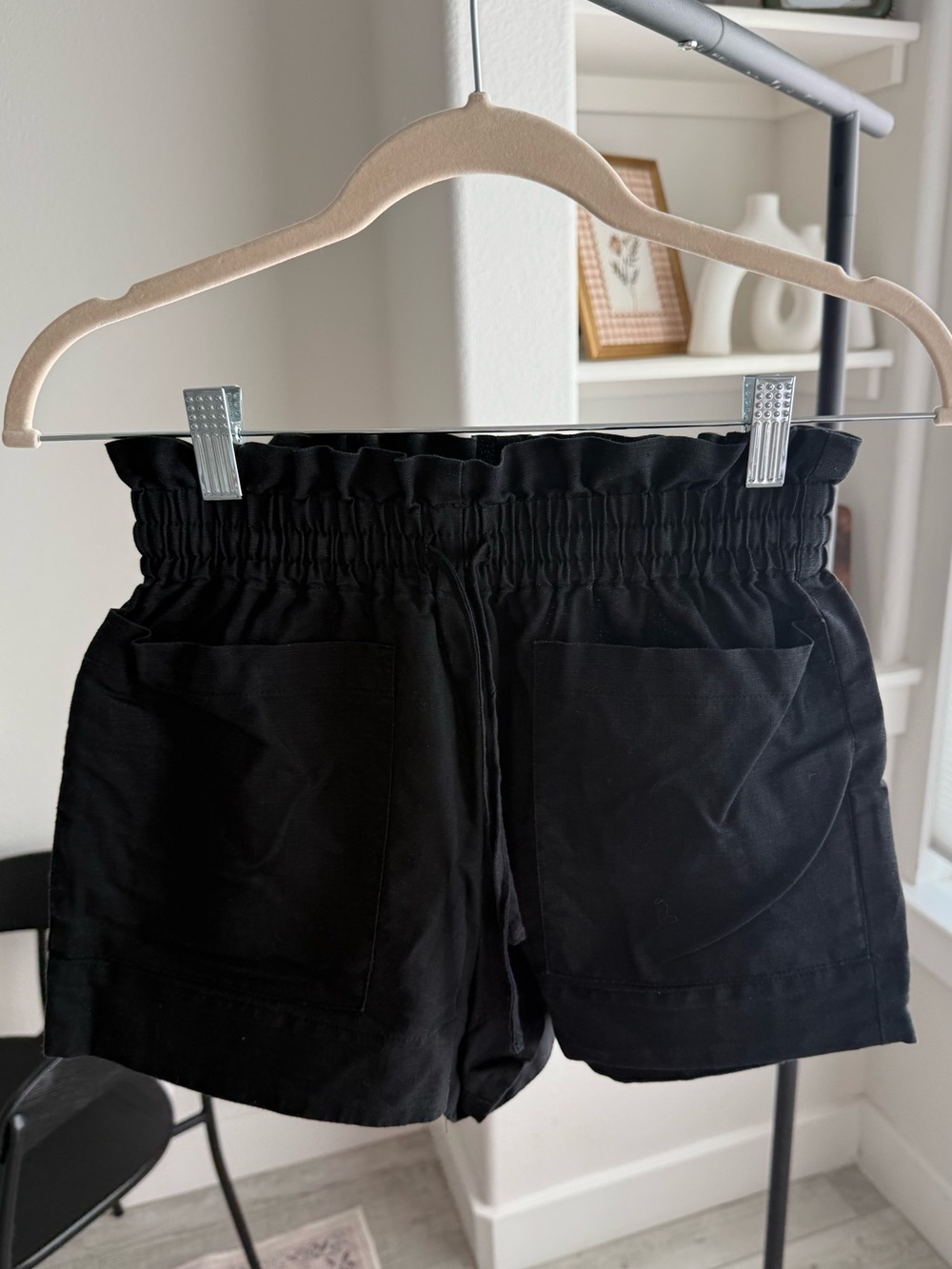 Charlie Holiday linen Black High-Waist Paperbag Shorts